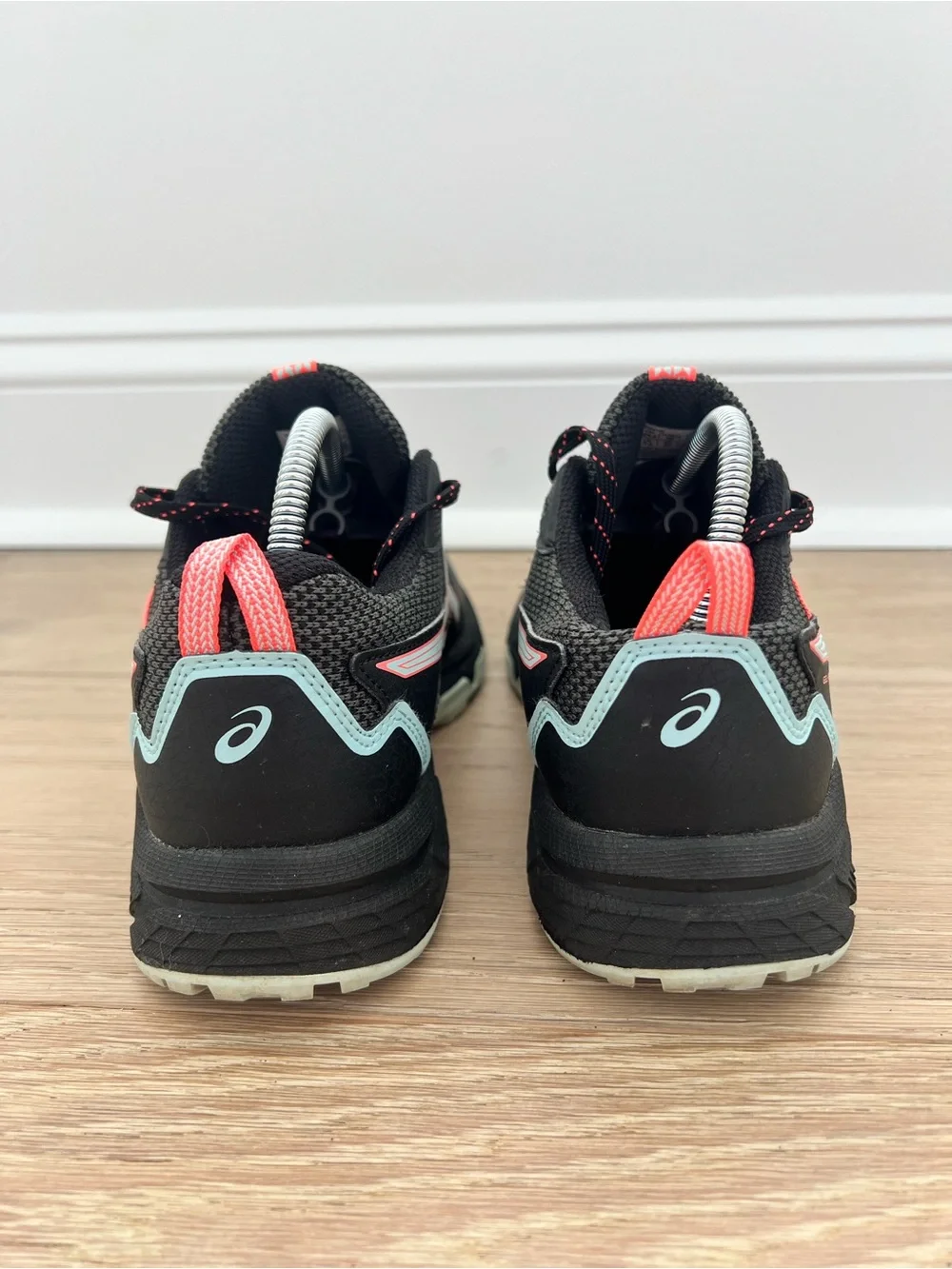 Asics Gel-Venture 8 Trail Running Shoes Women Size 7.5 Black 1012A708 Sneaker